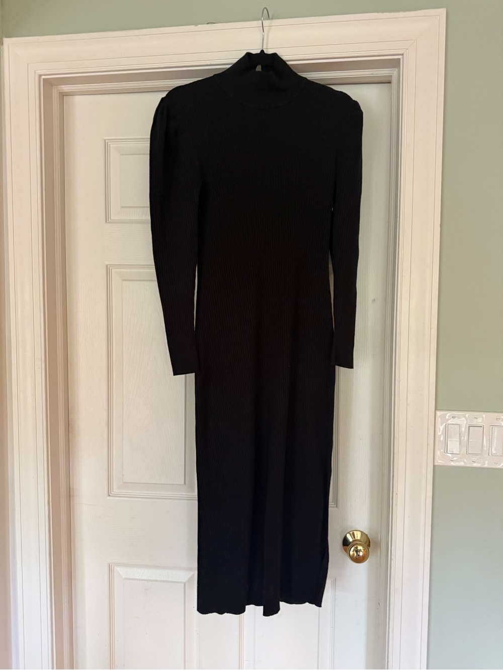 Who What Wear Black Ribbed Mock Neck Long Sleeve Midi Dress